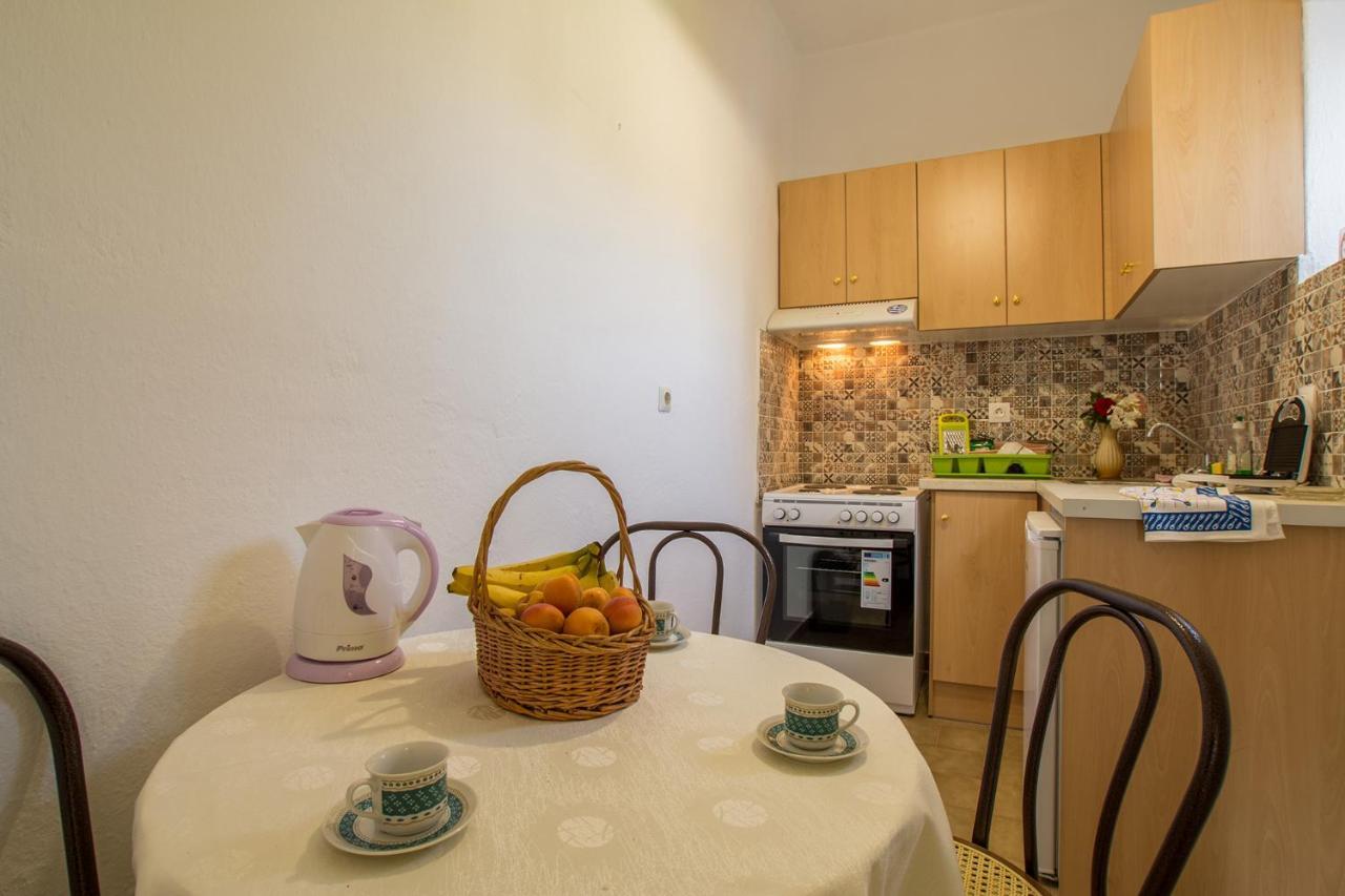 Aggeliki Apartments Dassia By Hotelius 卡托克拉克阿纳 外观 照片