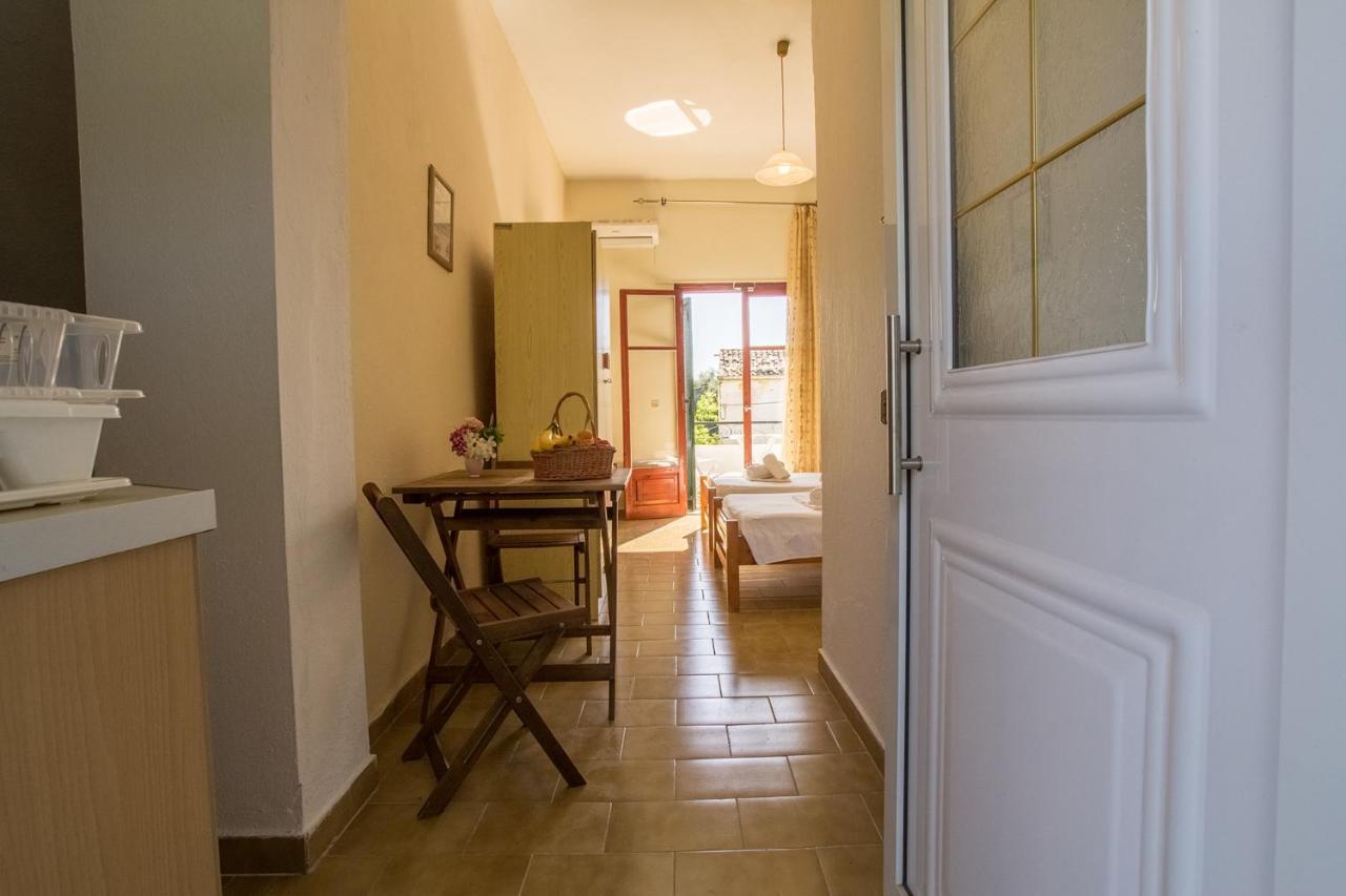 Aggeliki Apartments Dassia By Hotelius 卡托克拉克阿纳 外观 照片
